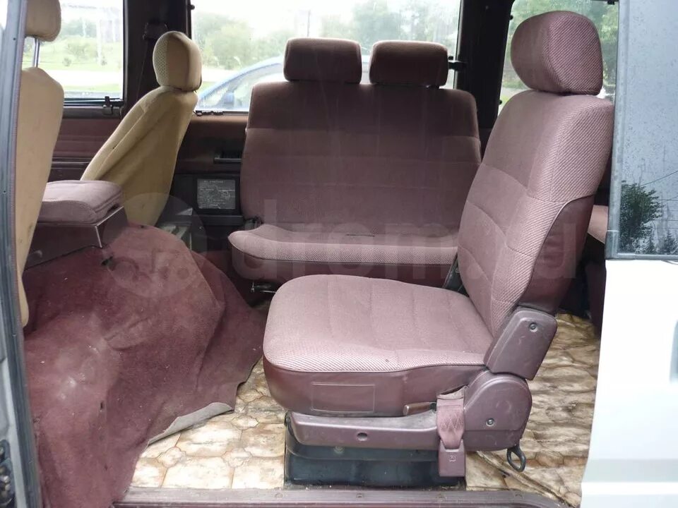 Ниссан ларго фото салона штатные японские аксессуры - Nissan Vanette (1G), 2 л, 1990 года аксессуары DRIV