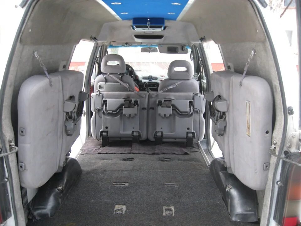 Ниссан ларго фото салона Придумал потолок - Nissan Vanette (3G), 2,3 л, 1999 года аксессуары DRIVE2