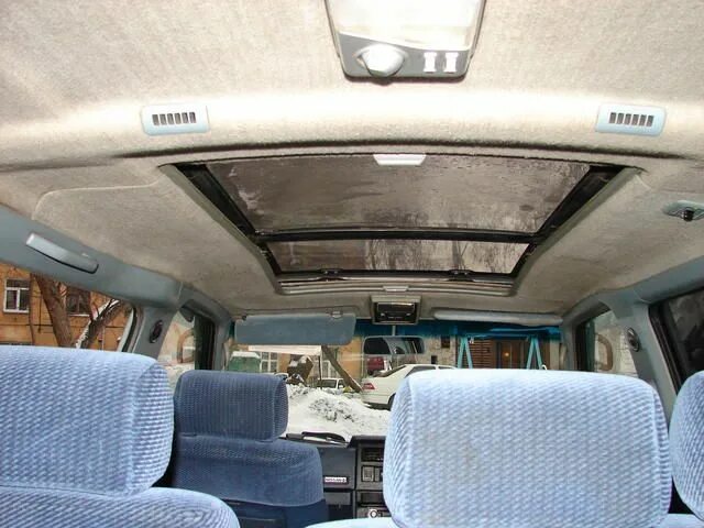 Ниссан ларго фото салона 1990 Nissan Largo specs