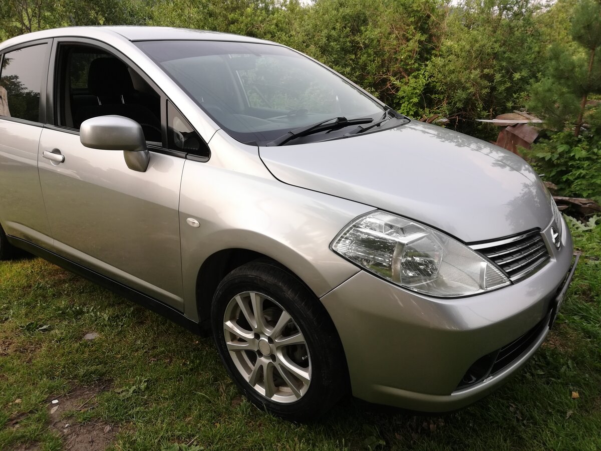 Ниссан латио фото Купить б/у Nissan Tiida I Latio 1.5 AT (109 л.с.) бензин автомат в Томске: сереб