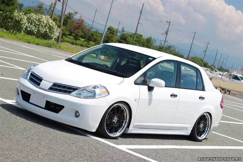 Ниссан латио тюнинг Подборка красивых Тиид - Nissan Tiida (1G), 1,5 л, 2009 года просто так DRIVE2