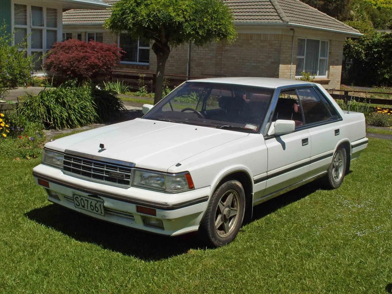 Ниссан лаурель с32 фото Nissan Laurel C32 рестайлинг седан