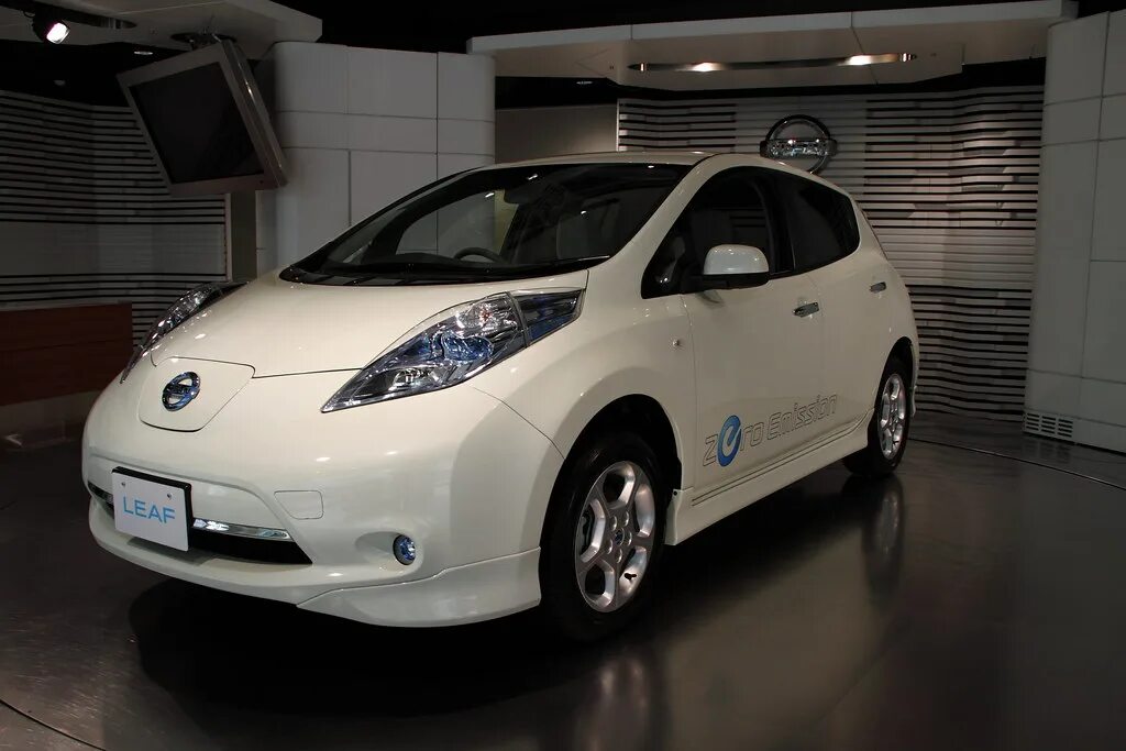 Ниссан leaf фото Zero emission car - NISSAN LEAF. MIKI Yoshihito Flickr