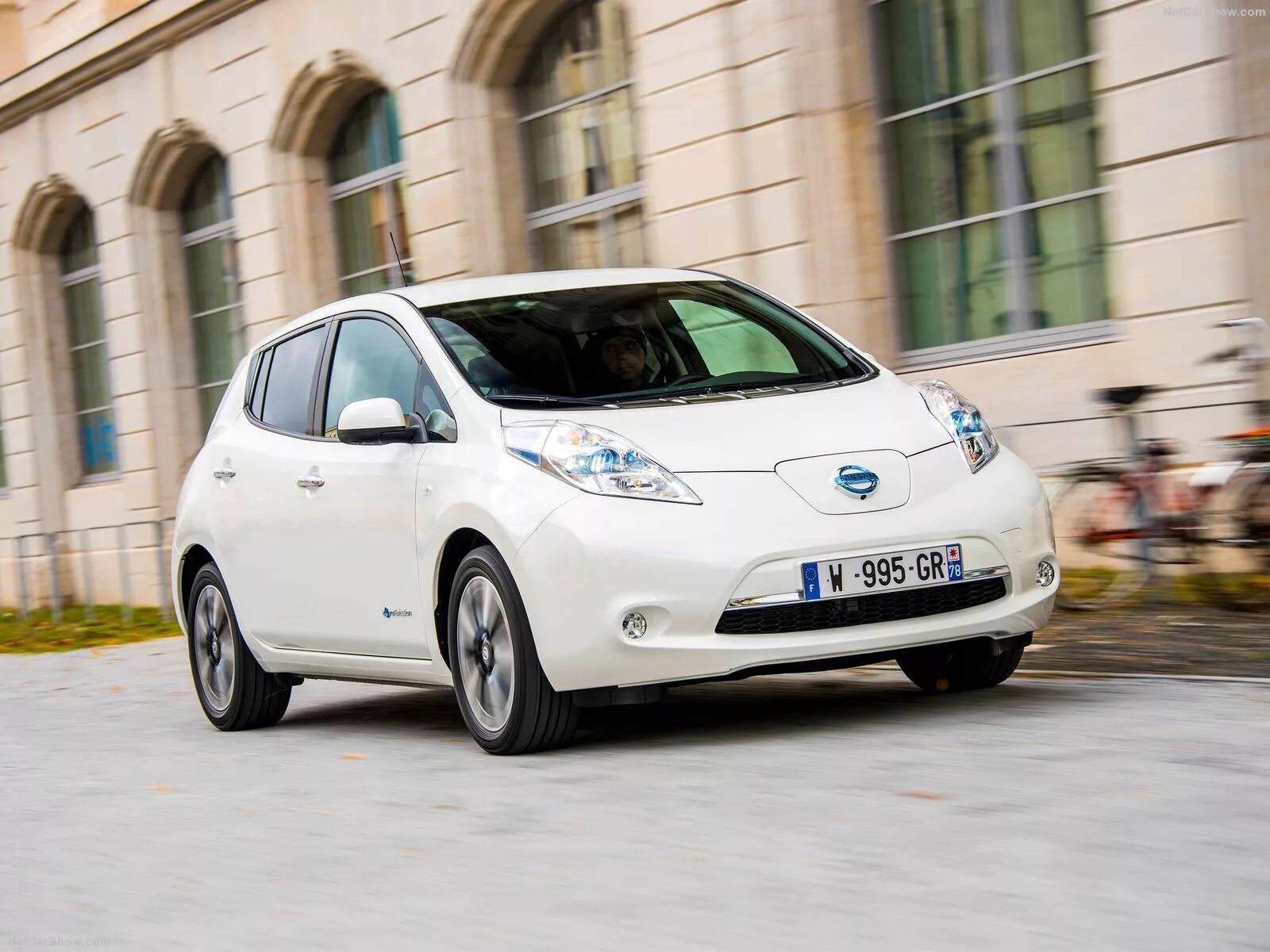 Ниссан leaf фото Обзор Nissan Leaf