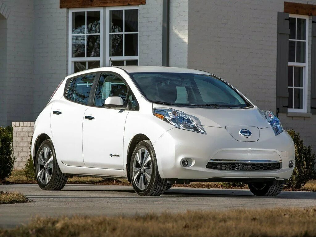 Ниссан leaf фото Купить б/у Nissan Leaf I (ZE0/AZE0) Electro AT (80.0 кВт) электро автомат в Толь