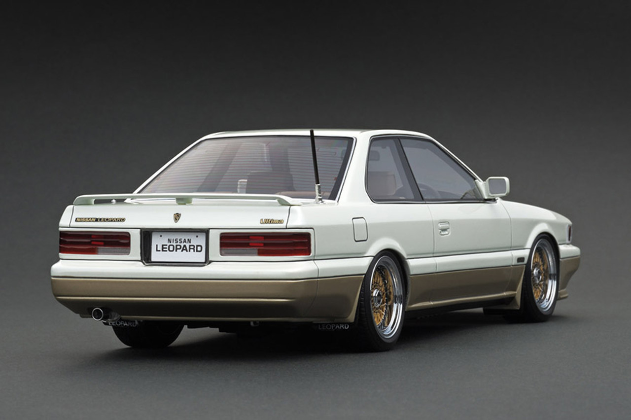 Ниссан леопард фото 1/18 IG Ignition Model Nissan Leopard Altima V30 TWINCAM TURBO (white / gold) F3