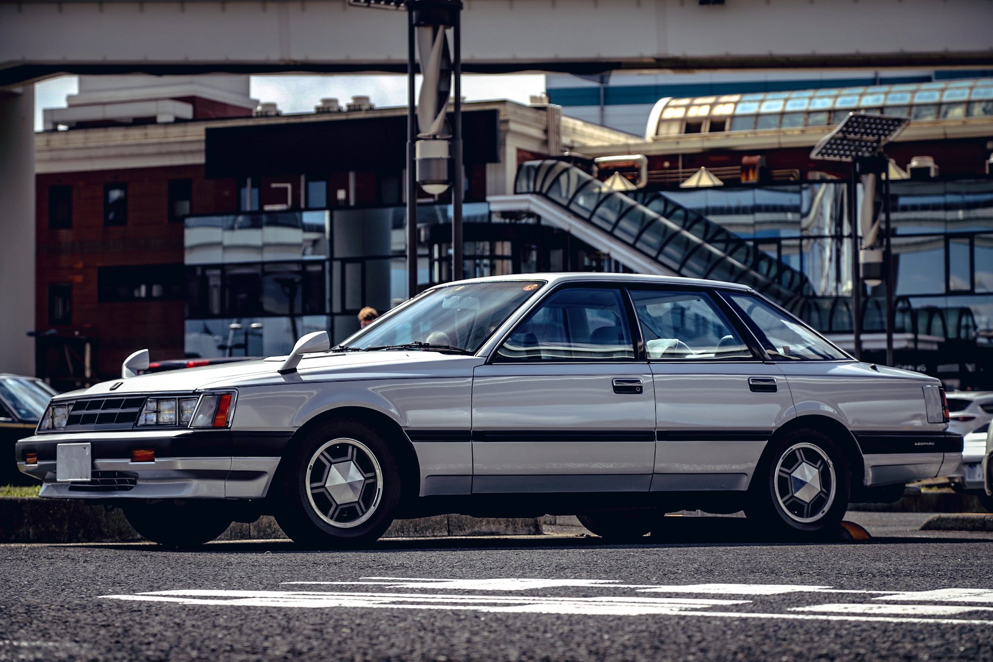 Ниссан леопард фото Ниссан леопард Sarma-Auto.ru