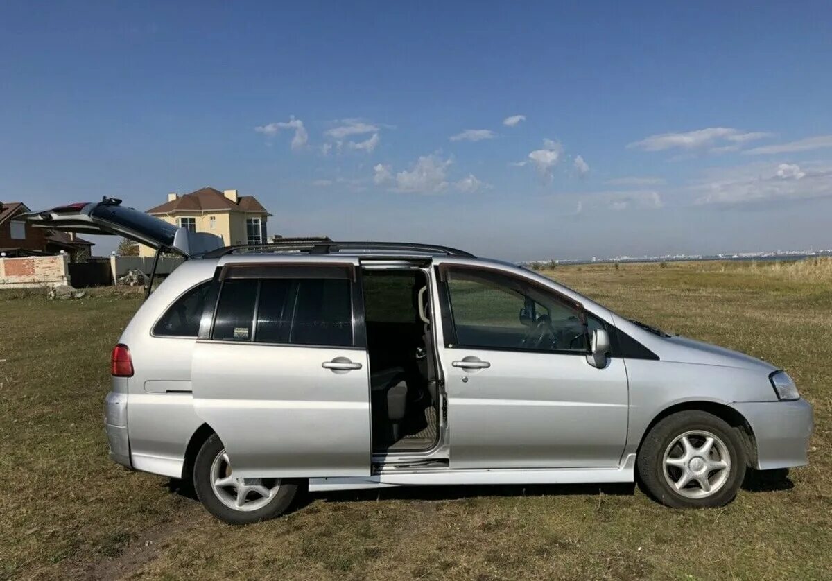 Ниссан либерти фото Грузоподъемность ниссан либерти LkbAuto.ru