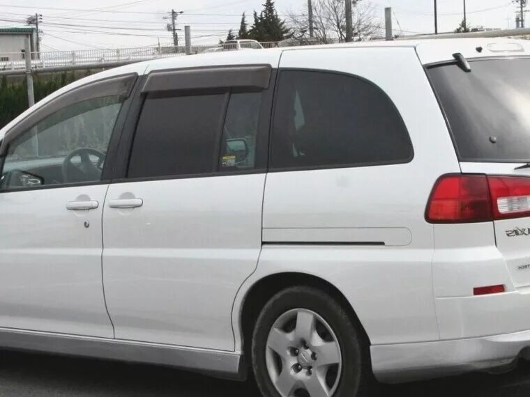 Ниссан либерти фото Купить б/у Nissan Liberty 1998-2004 2.0 CVT (147 л.с.) бензин вариатор в Азове: 