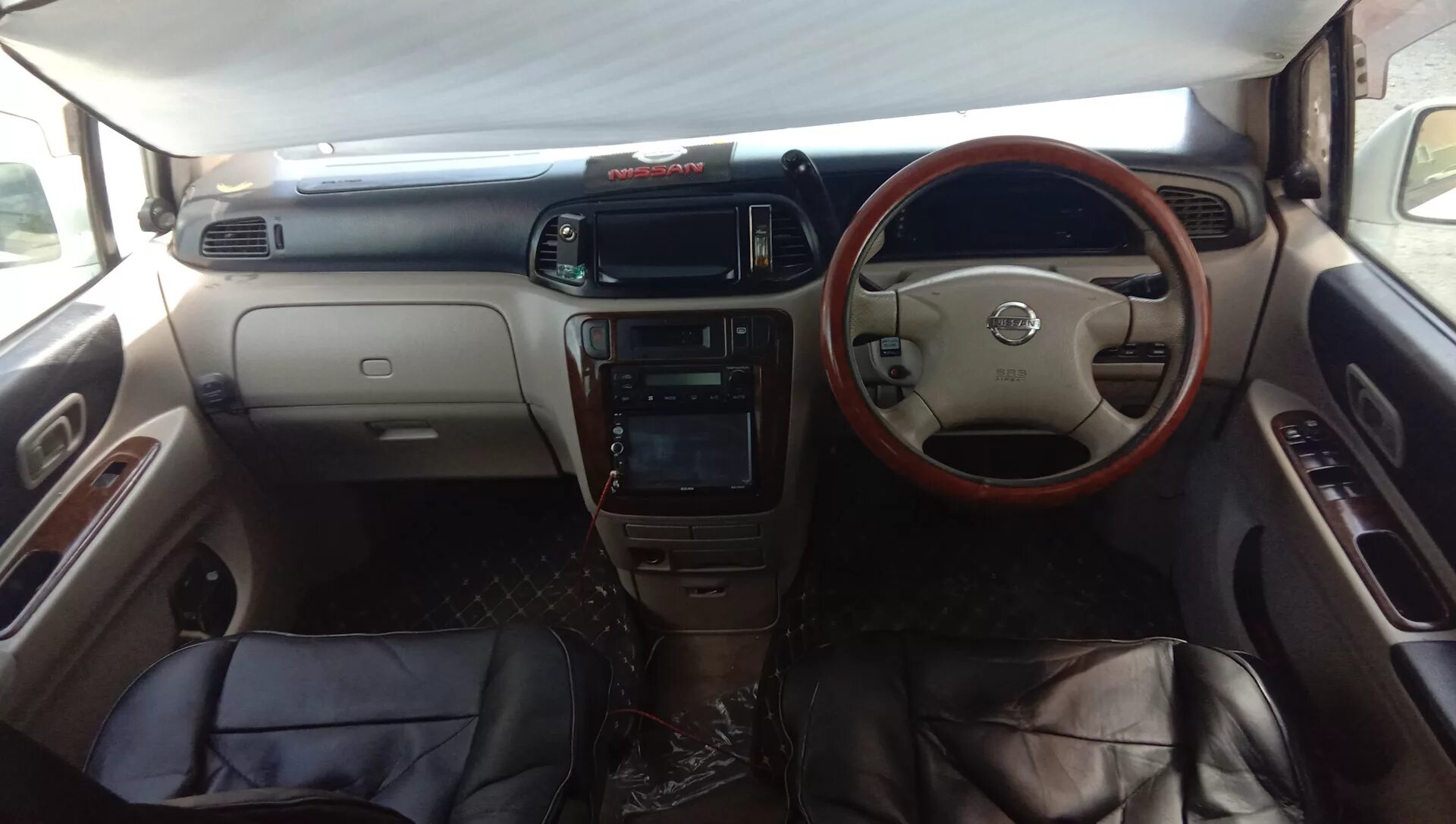 Ниссан либерти фото салона Замена старой прокуренной обшивки на кожу) - Nissan Liberty, 2 л, 2002 года стай