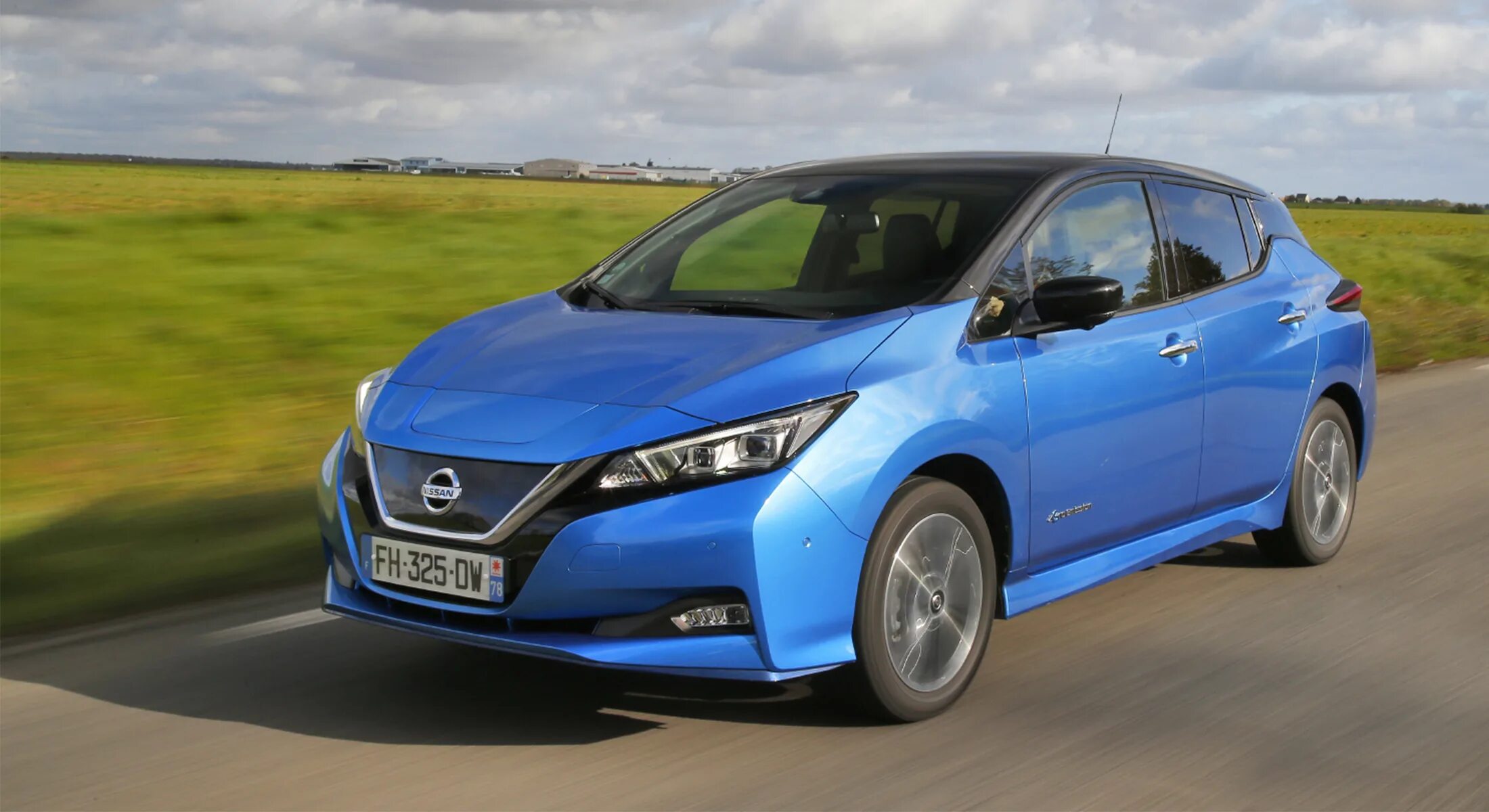 Ниссан лиф 2 фото Nissan Leaf 2 e+ : prix, fiche technique, actualités et essai - Voitures électri