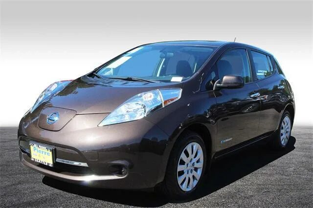 Ниссан лиф электромобиль фото Купить в Москве Электромобиль NISSAN LEAF S 2016 с пробегом из США - ЭЛЕКТРОМОБИ