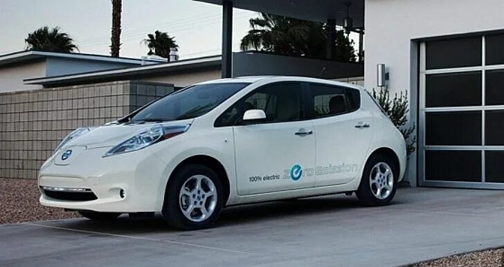 Ниссан лиф фото Awesome Nissan 2017: Awesome Milestone: Nissan Leaf Sales Hit 1,000 in Norway...