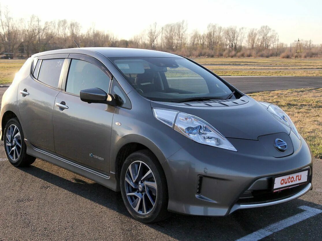 Ниссан лиф фото Купить б/у Nissan Leaf I (ZE0/AZE0) 30kWh Electro AT (80.0 кВт) электро автомат 