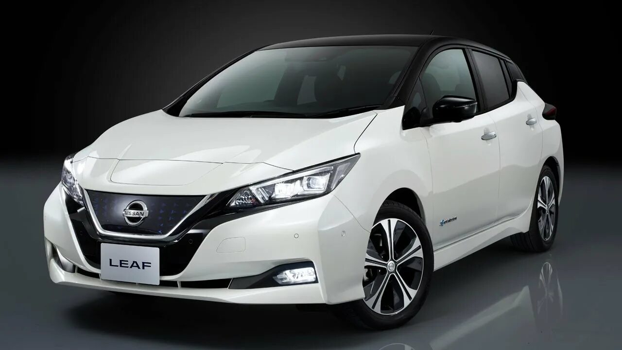 Ниссан лив фото New Nissan LEAF goes on sale - YouTube