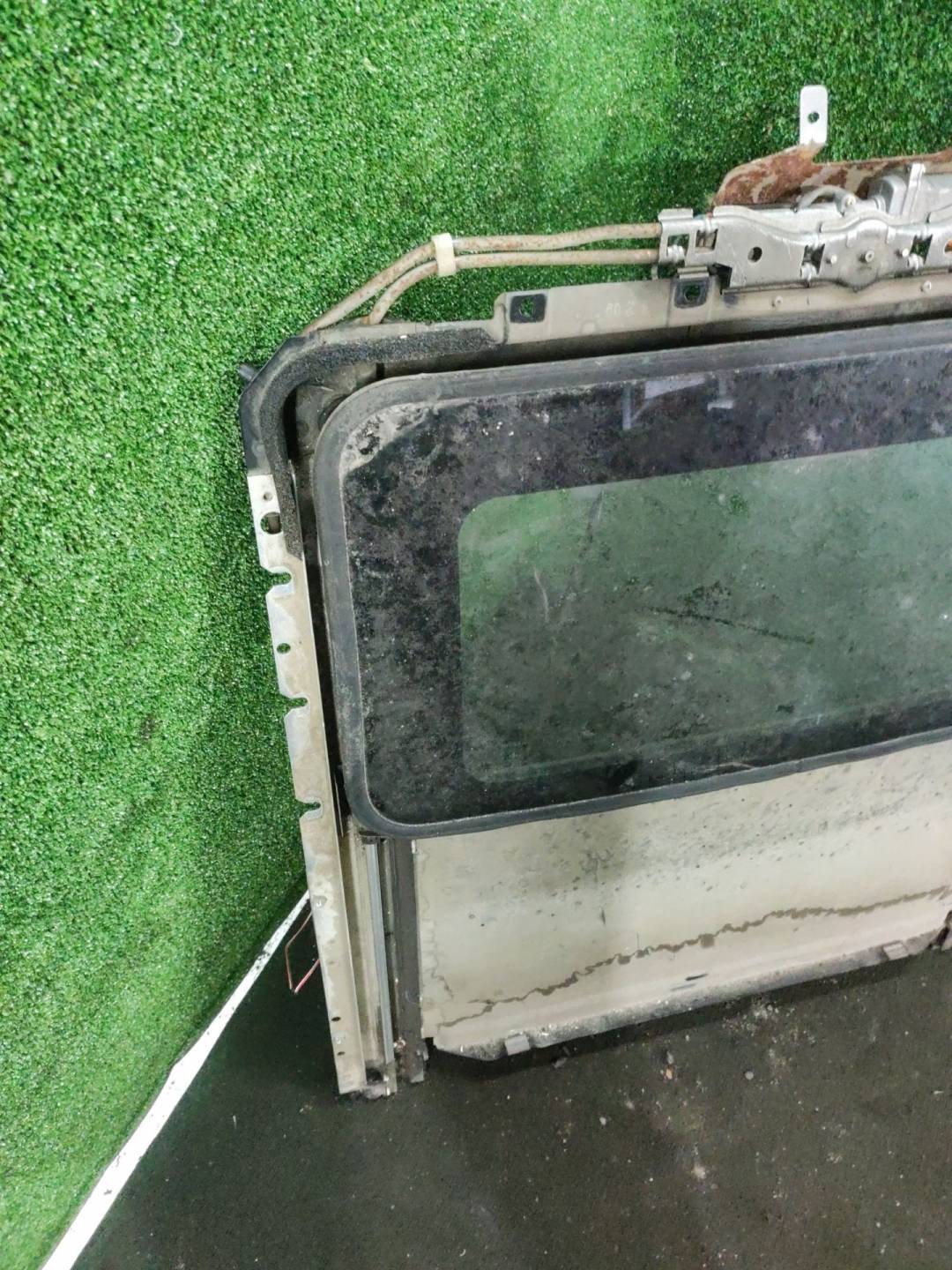 Ниссан люке фото Люк Nissan Almera N15 1999 купить бу по цене 11641 ₸ Z28295042 - iZAP24