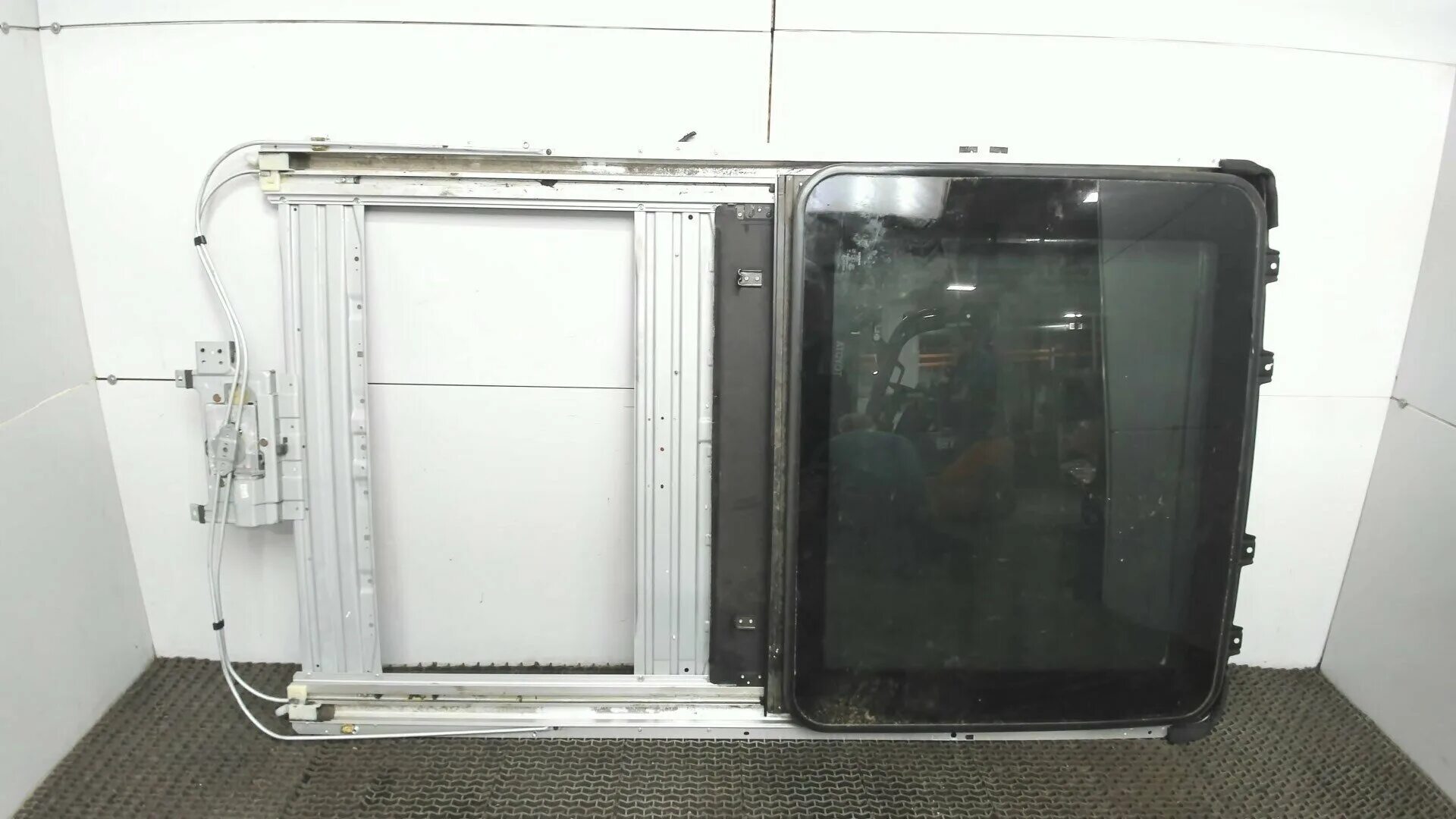 Ниссан люке фото Люк - купить в интернет-магазине по низкой цене на Яндекс Маркете