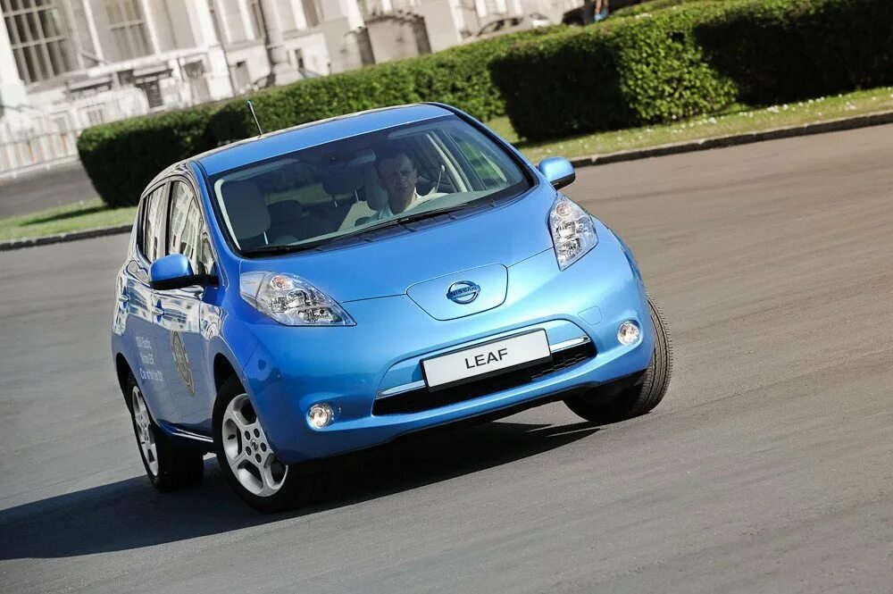 Ниссан мало фото Названы самые популярные электромобили с пробегом в России Авто Mail.ru Дзен