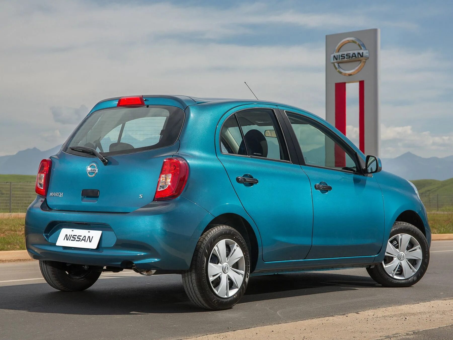 Ниссан march фото Nissan March 2013 year of release, 4 generation, restyling, mini 5-doors - Trim 