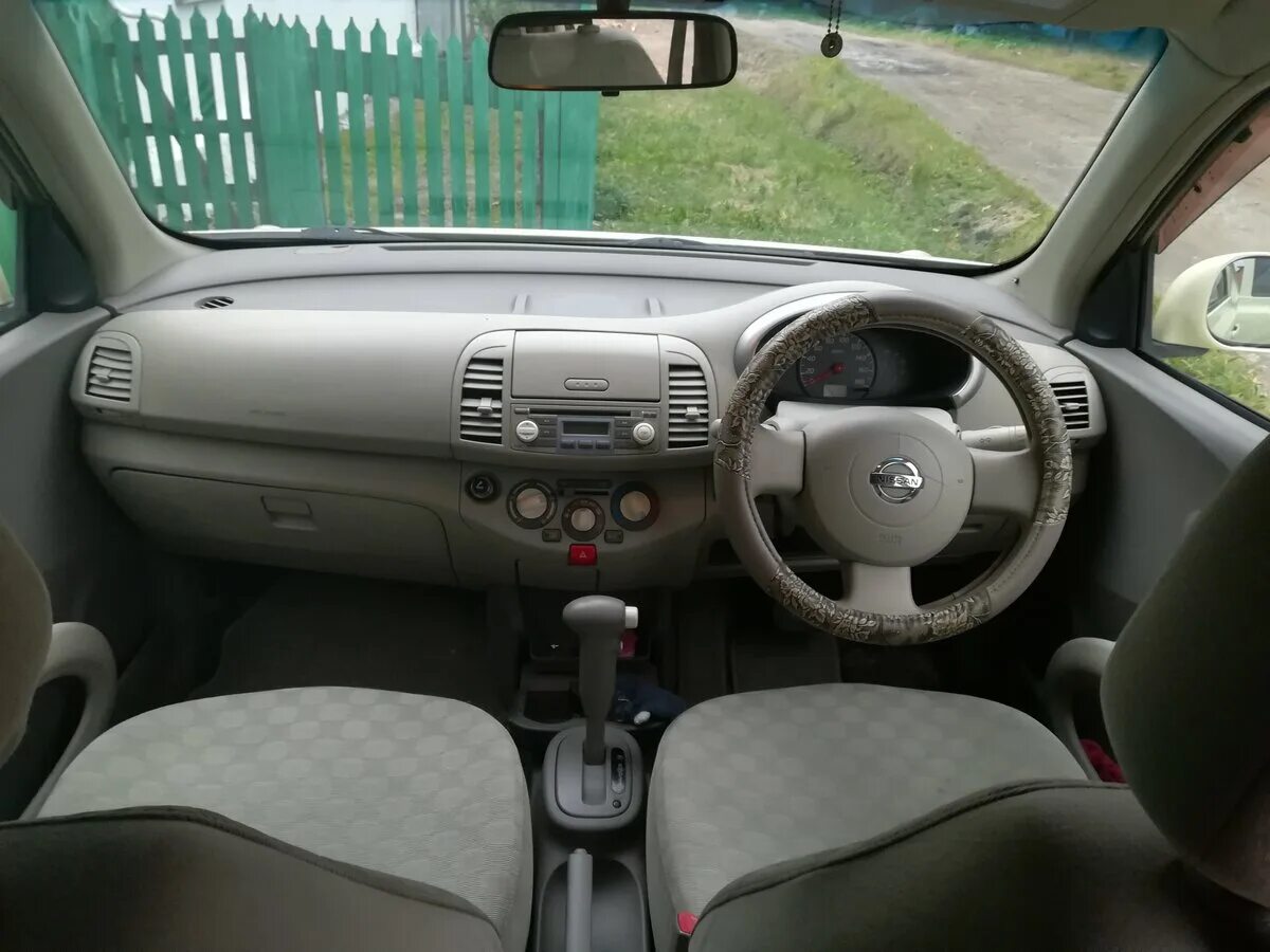 Ниссан марч фото салона Купить б/у Nissan March III (K12) 1.2 AT (90 л.с.) бензин автомат в Челябинске: 