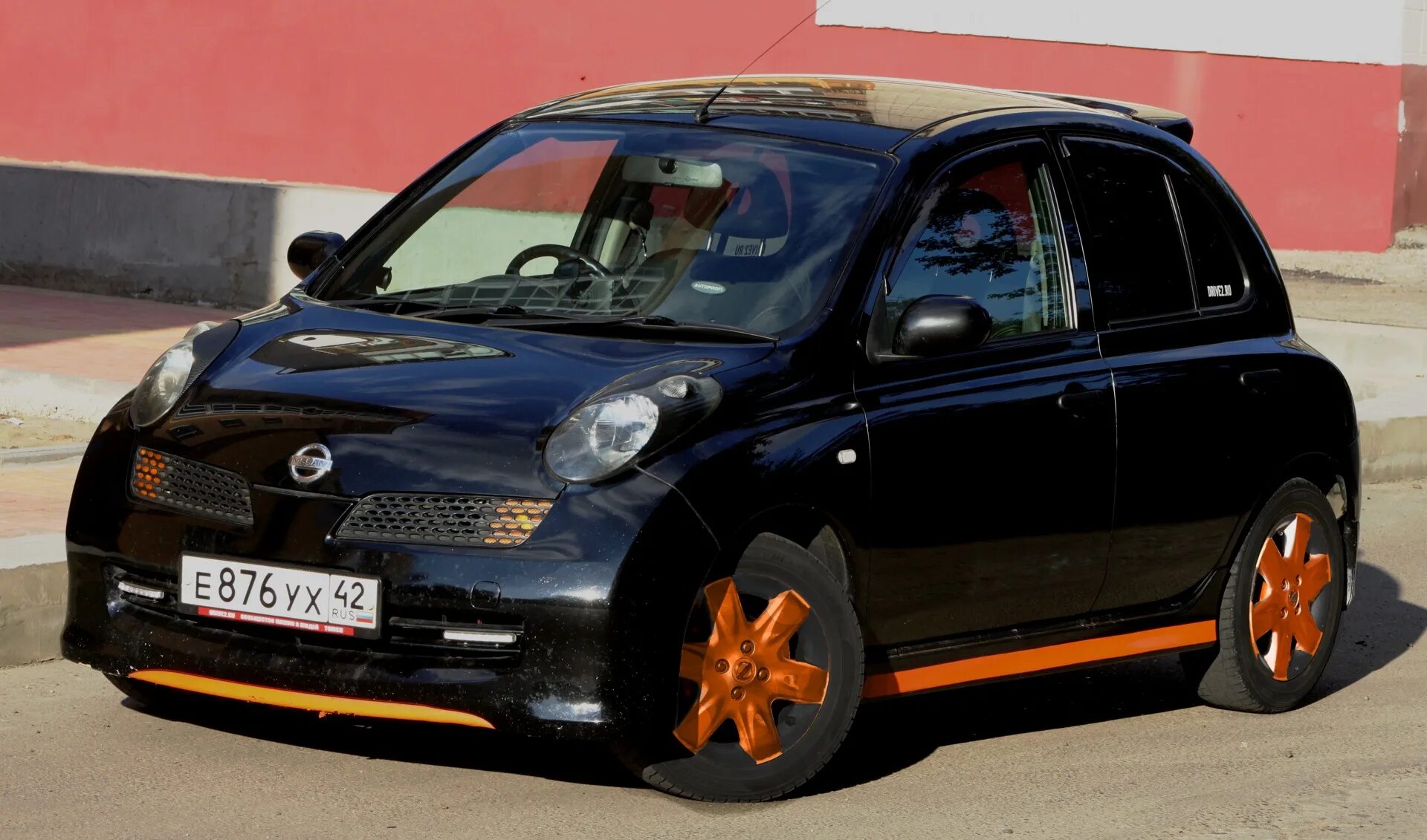 Ниссан марч тюнинг фото Проект "Литосы-стайл" - Nissan March (K12), 1,4 л, 2004 года колёсные диски DRIV