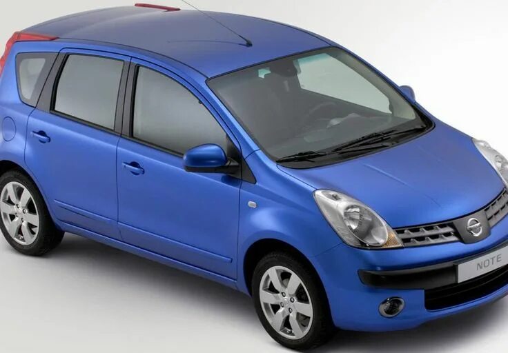 Ниссан марки автомобилей фото и цены Nissan Note Photos and Specs. Photo: Nissan Note Specifications and 26 perfect p