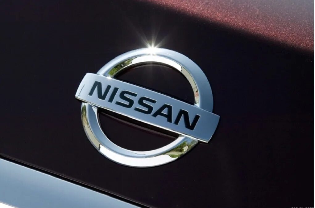 Ниссан машина фото и его значок Японские автомобили - надёжность и индивидуальность Автомобили из Японии - tonar