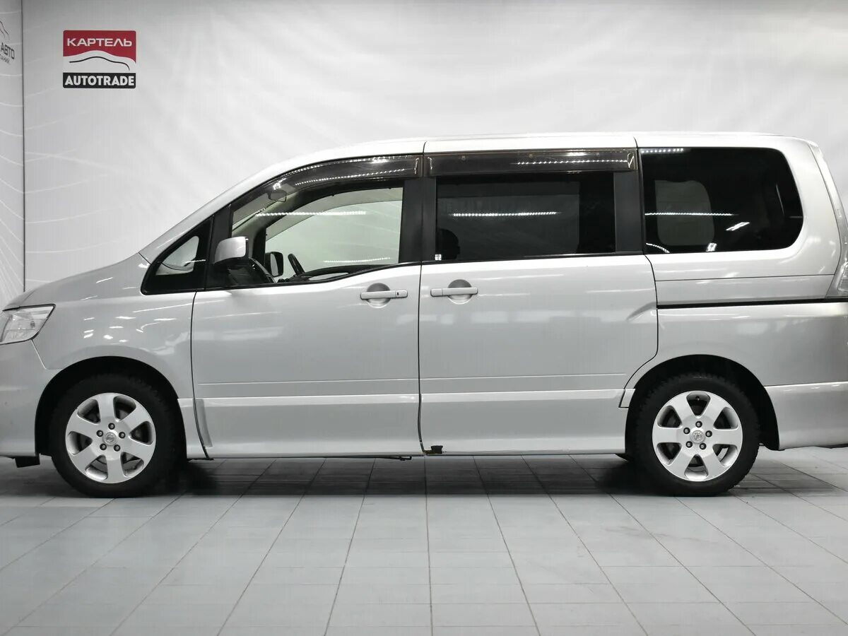 Ниссан минивены все марки фото Купить б/у Nissan Serena III (C25) 2.0 CVT (137 л.с.) бензин вариатор в Металлпл