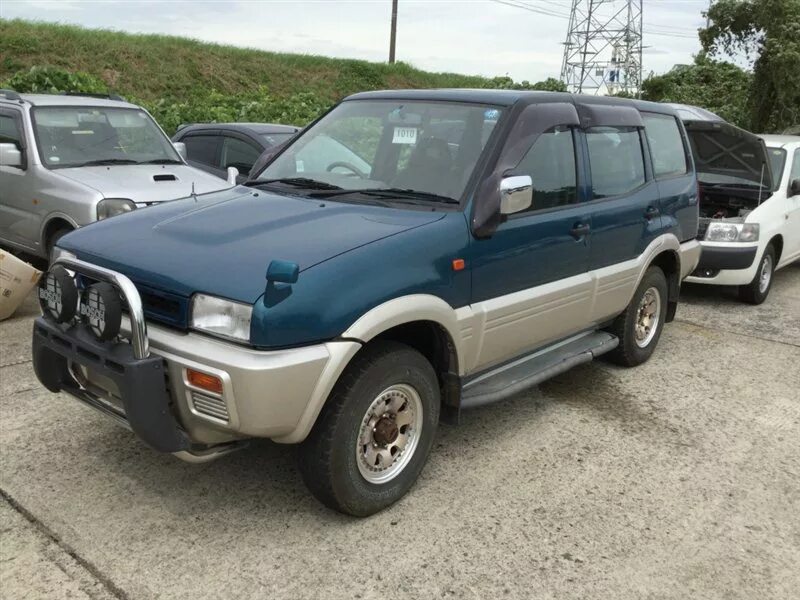 Ниссан мистраль фото NISSAN MISTRAL 1995