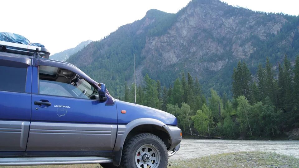 Ниссан мистраль фото Nissan Mistral 2.7 дизельный 1997 синий тракторок на DRIVE2