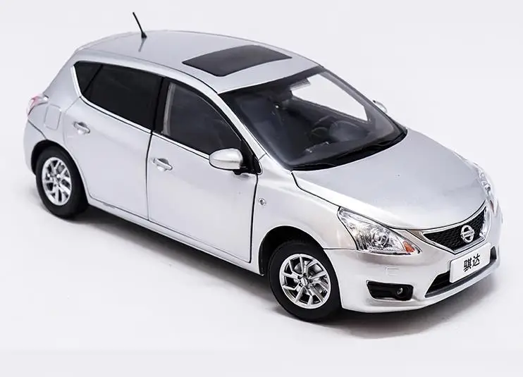 Ниссан модели машин фото Высокое моделирование Nissan TIIDA модель автомобиля 1:18 Расширенный сплав колл