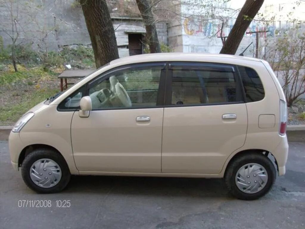 Ниссан моко фото 2005 Nissan Moco specs