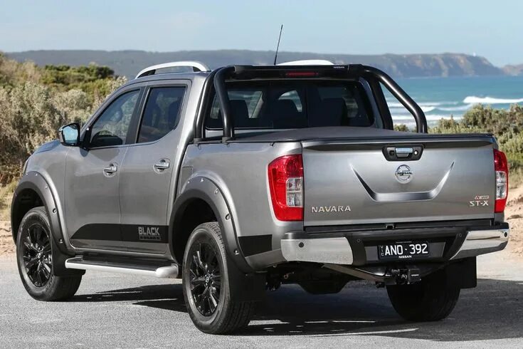 Ниссан навара фото Nissan Navara N SPORT Black Edition