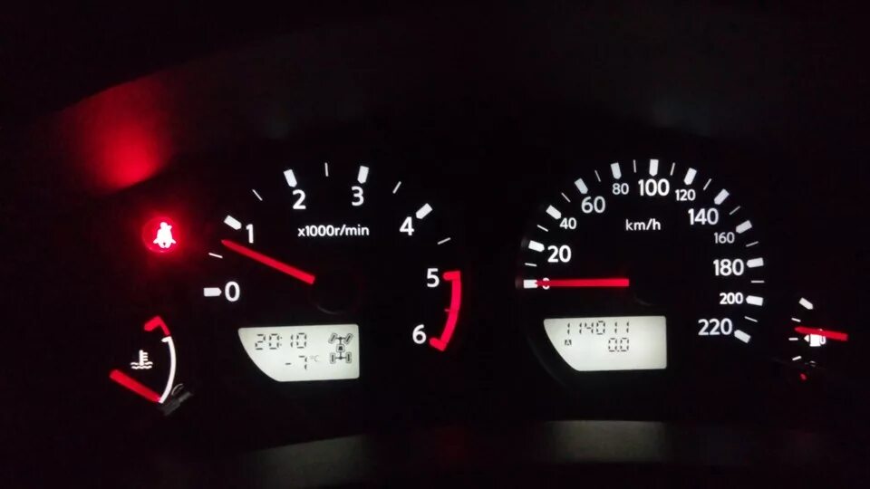 Ниссан навара щиток приборов тюнинг Подсветка панели приборов - Nissan Navara (2G), 2,5 л, 2008 года тюнинг DRIVE2