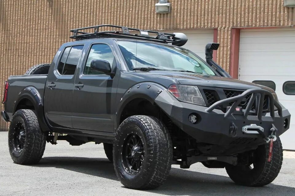 Ниссан навара тюнинг для бездорожья Nissan Frontier equipped with a Fabtech 6" Lift Kit Nissan navara, Nissan trucks