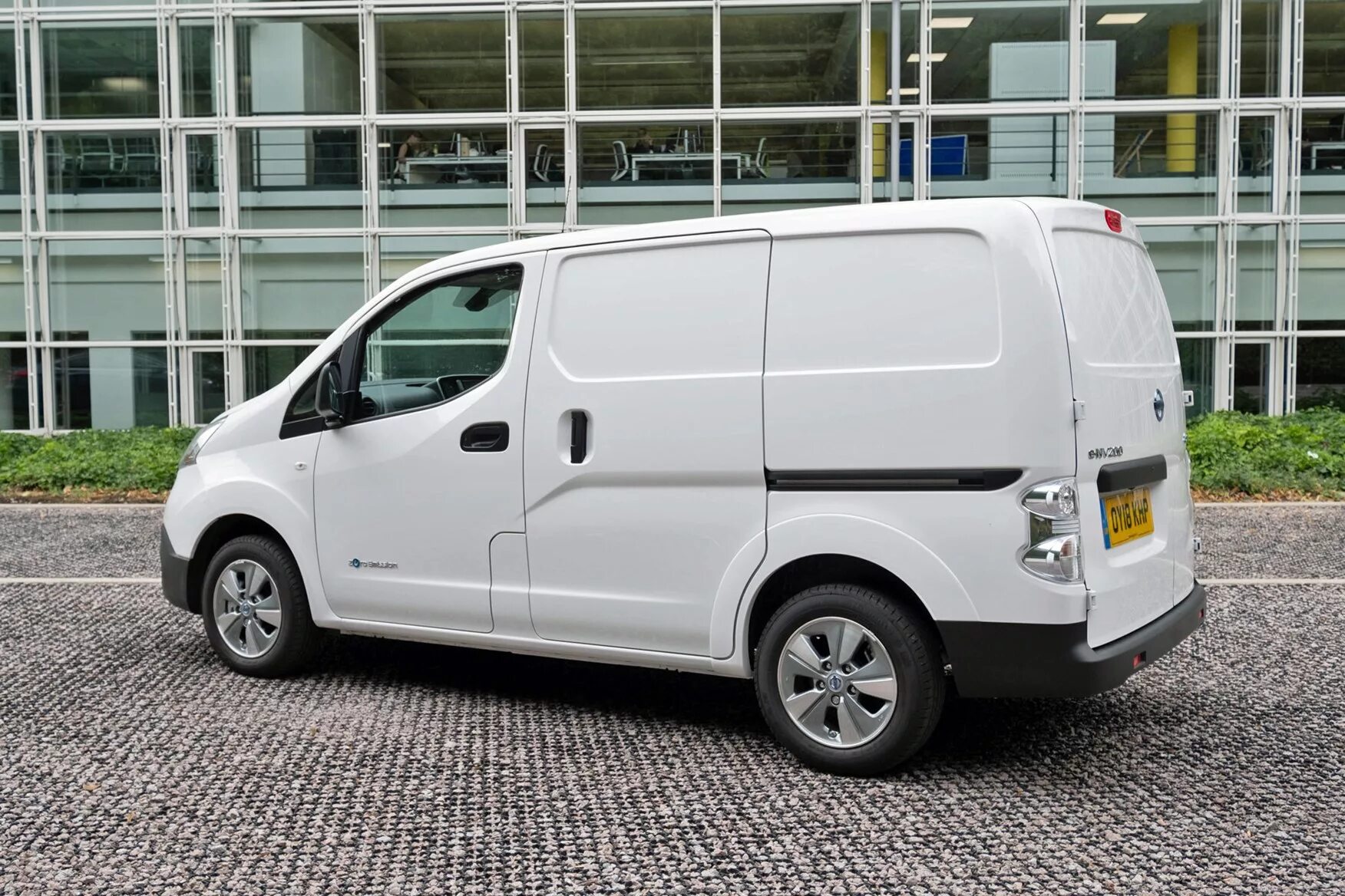 Ниссан нб 200 фото nissan electric van off 53% - ortodonti.net