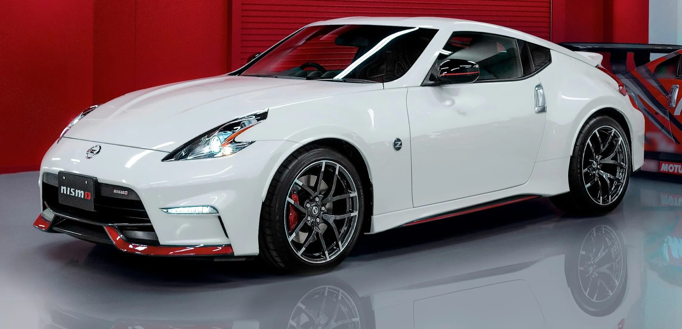 Ниссан нисма фото 2015 Nissan 370Z NISMO Facelift Arrives In July With New LED Nose and New Recaro