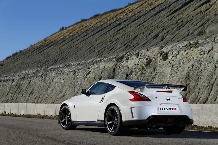 Ниссан нисмо фото 2014 Nissan 370Z Nismo Nissan 370z nismo, Nissan nismo, Nissan 370z