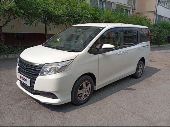 Ниссан ноах фото Купить Тойота Ноах в России: продажа Toyota Noah с пробегом и новых от 1500000 р