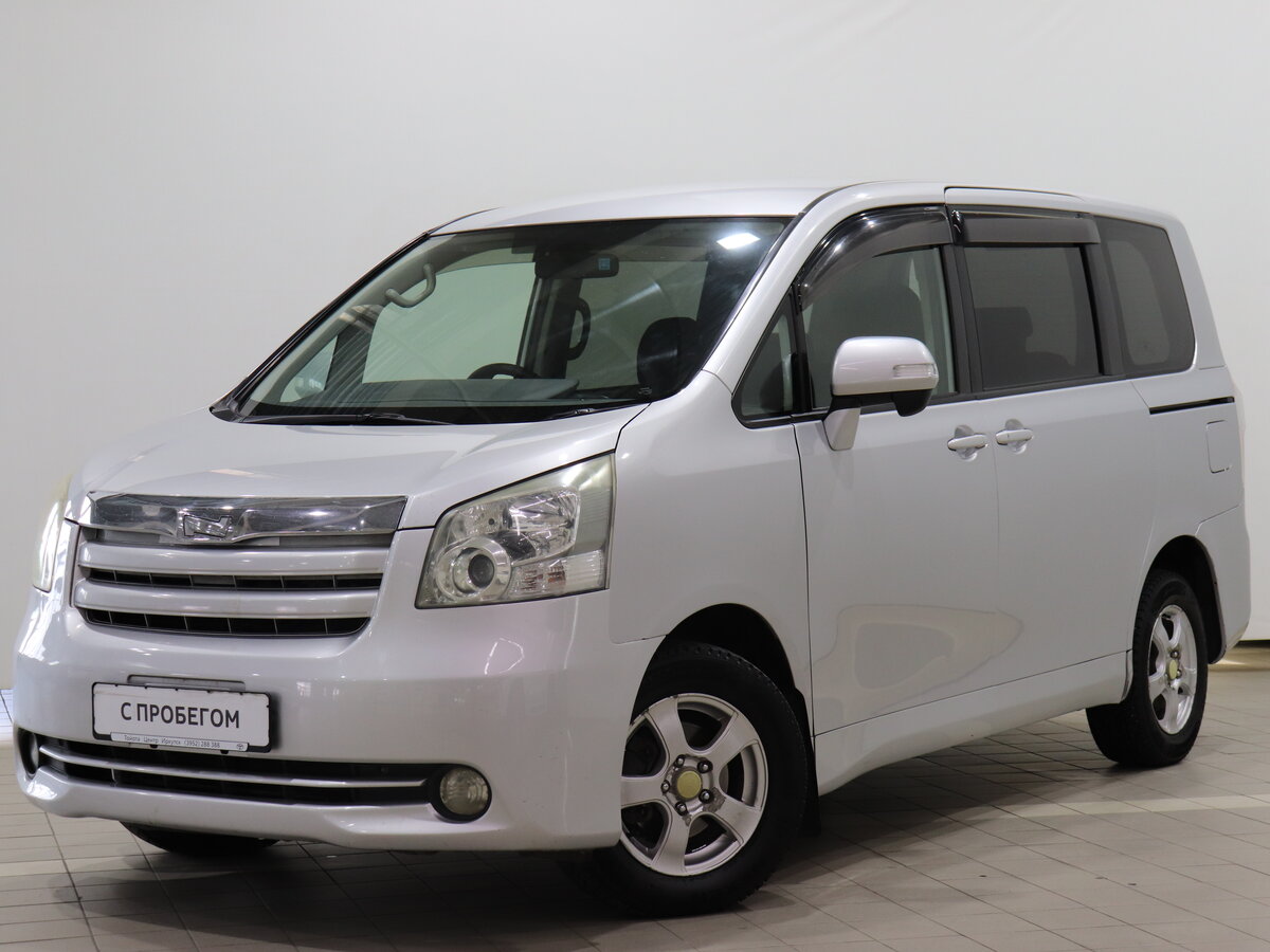 Ниссан ноах фото Купить б/у Toyota Noah II (R70) 2.0 CVT (143 л.с.) бензин вариатор в Иркутске: с