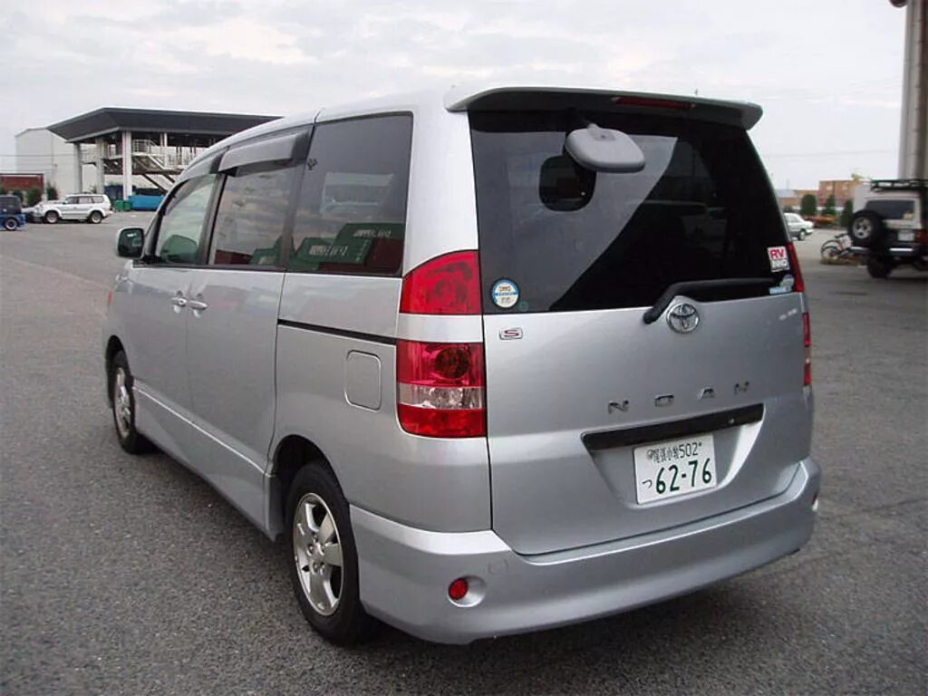 Ниссан ноах фото 2002 Toyota Noah specs, Engine size 2000cm3, Fuel type Gasoline, Drive wheels FF