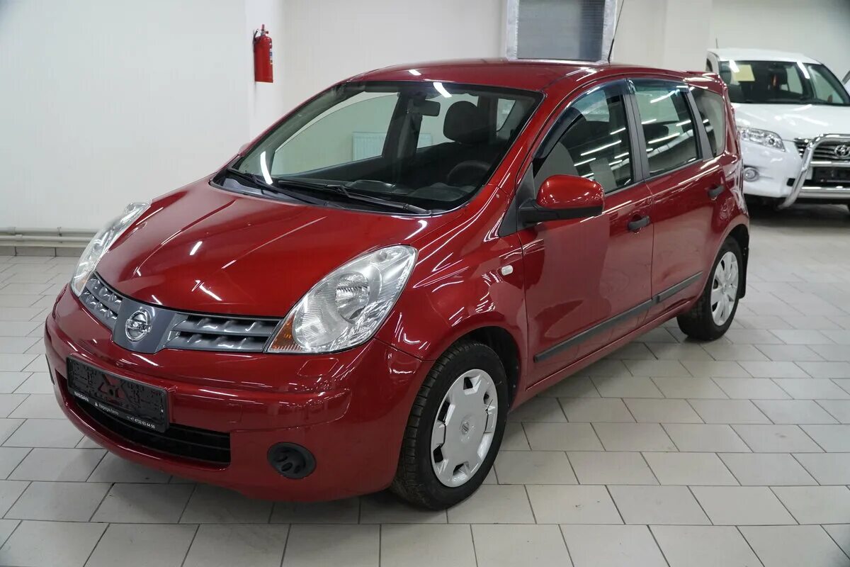 Ниссан ноте 2008 фото Ниссан ноте 2008 года - BestChehol.ru