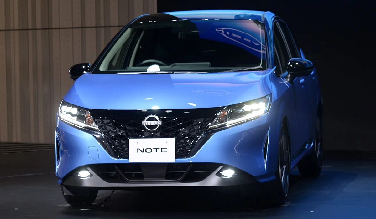Ниссан ноте 2020 года фото Представлен Nissan Note третьего поколения - Авторевю