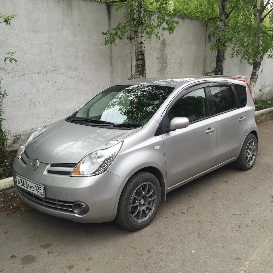 Ниссан ноте е11 фото Долгожданный спойлер - Nissan Note (1G), 1,5 л, 2007 года тюнинг DRIVE2