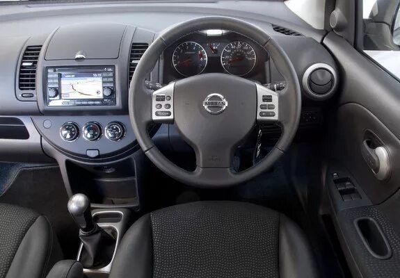 Ниссан ноте фото салона Nissan Note UK-spec (E11) 2009–13 photos