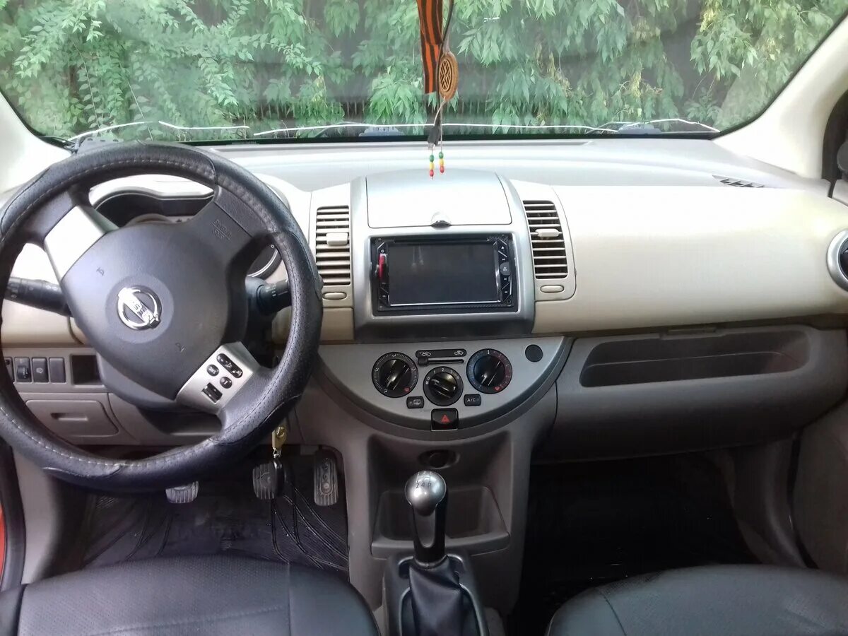 Ниссан ноте фото салона Купить б/у Nissan Note I 1.4 MT (88 л.с.) бензин механика в Оренбурге: оранжевый