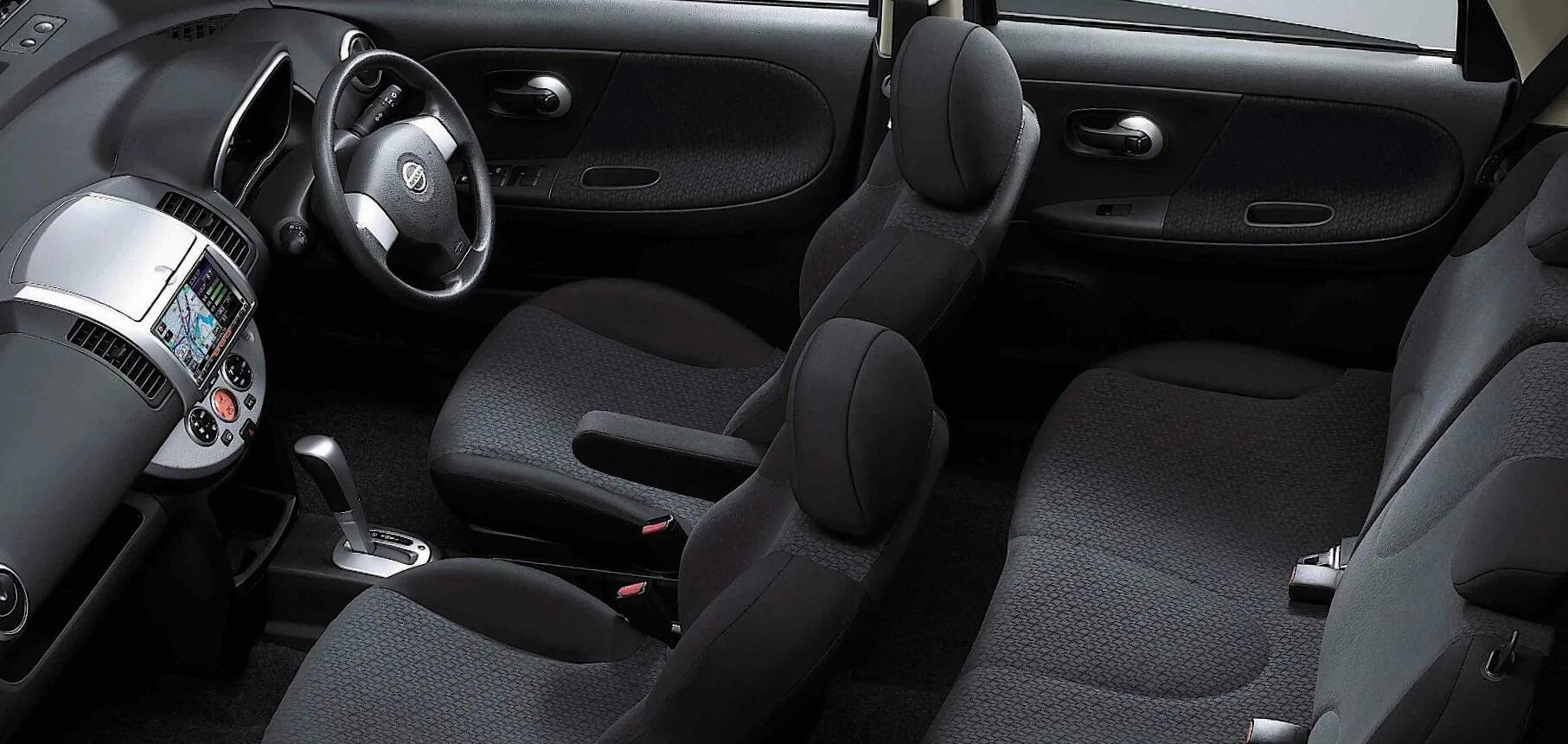 Ниссан ноте фото салона Nissan Note Photos and Specs. Photo: Nissan Note spec and 26 perfect photos of N