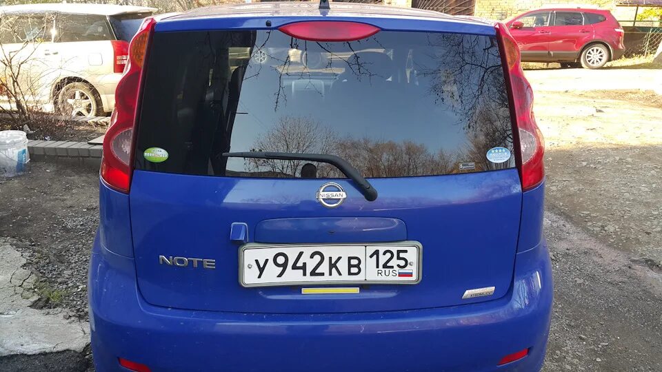 Ниссан ноте фото сзади Замена камеры парковки. - Nissan Note (1G), 1,5 л, 2005 года аксессуары DRIVE2