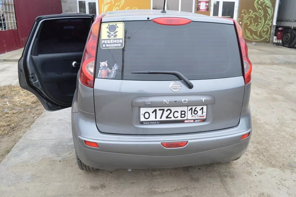 Ниссан ноте фото сзади Баловство - Nissan Note (1G), 1,4 л, 2012 года стайлинг DRIVE2