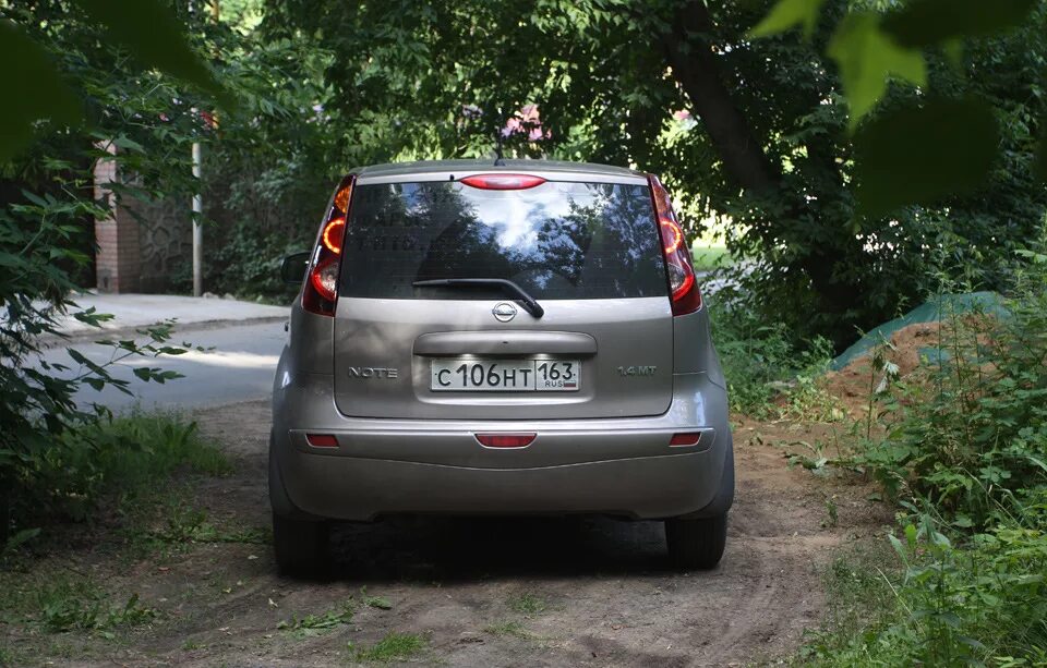 Ниссан ноте фото сзади LED: Задние габариты/стоп сигнал - Nissan Note (1G), 1,4 л, 2012 года стайлинг D